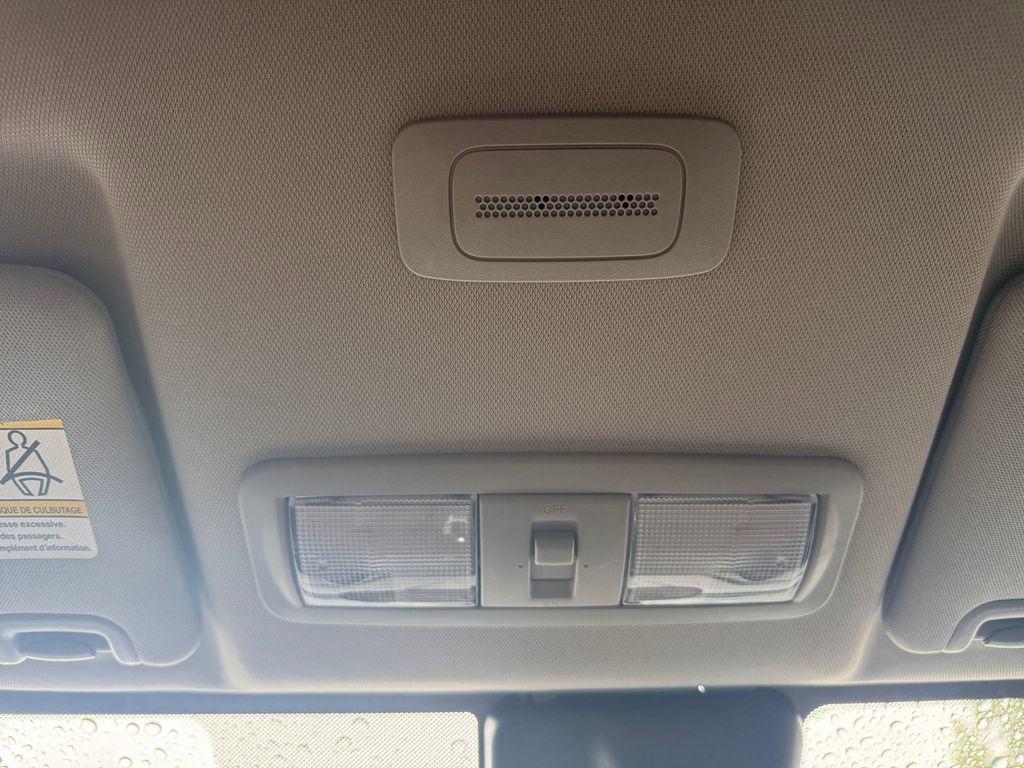 Used 2024 Nissan Frontier SV w/ Technology Package image 25