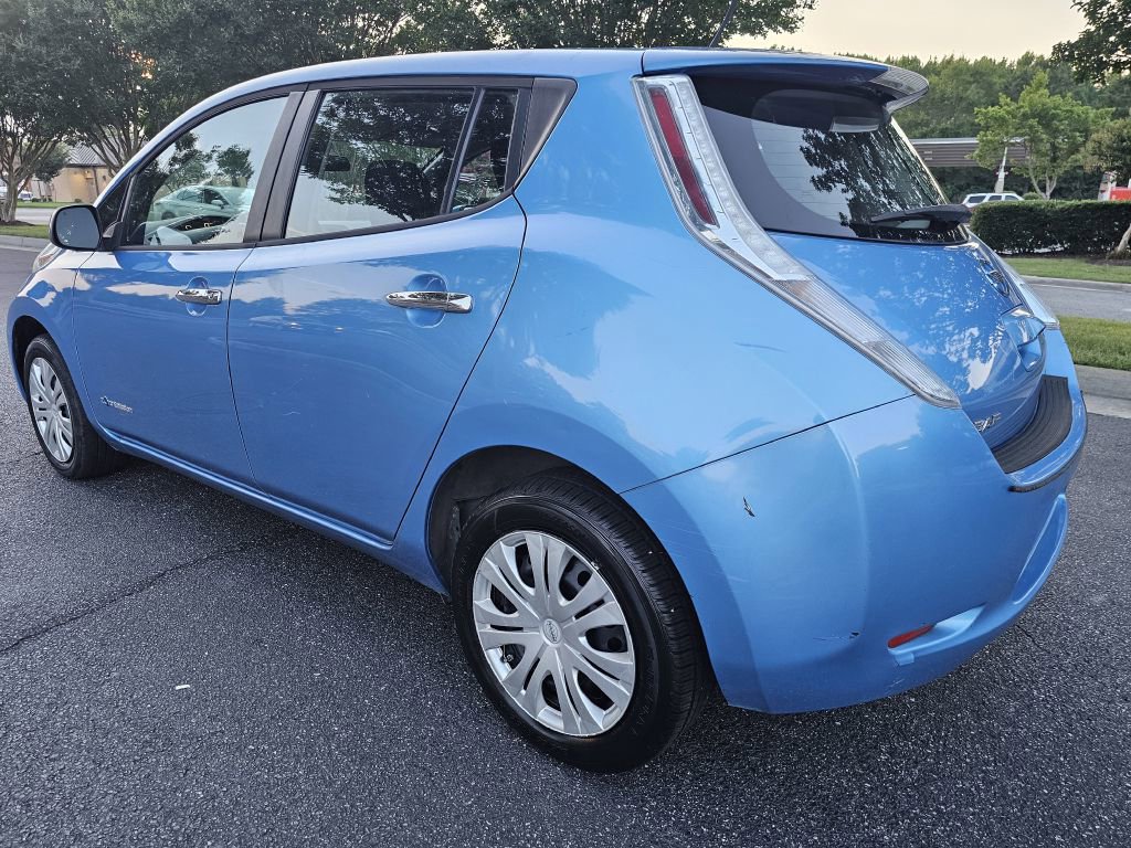Used 2013 Nissan Leaf S w/ Charger Pkg FWD image 5