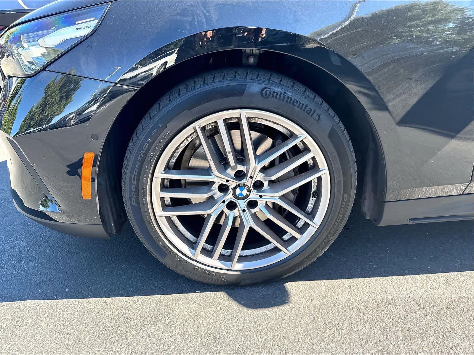 Used 2024 BMW 540i xDrive w/ Executive Package AWD/4WD image 32