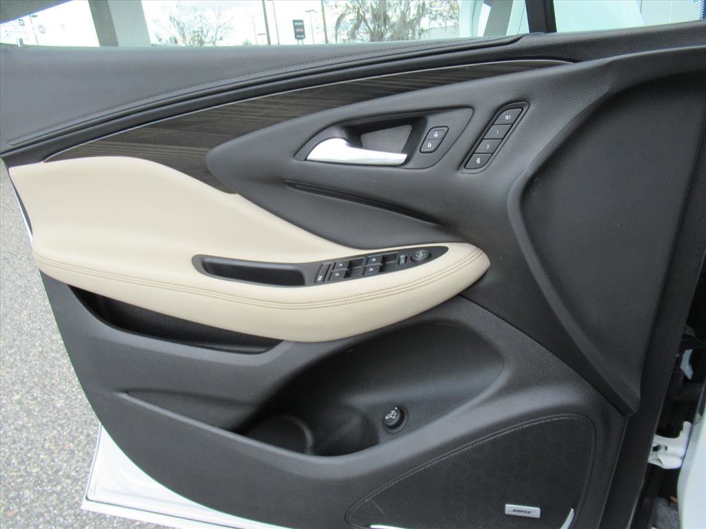 Used 2020 Buick Envision Premium image 18