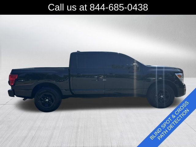 Used 2022 Nissan Titan S RWD image 4