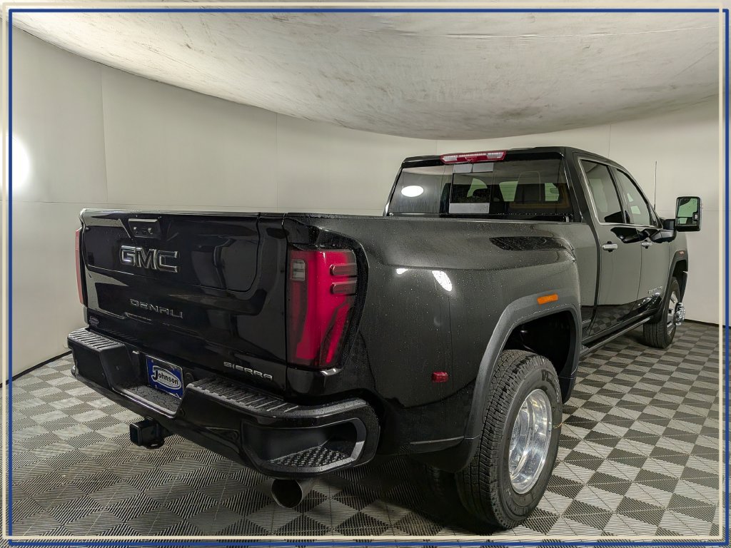 New 2026 GMC Sierra 3500 Denali Ultimate AWD/4WD image 7