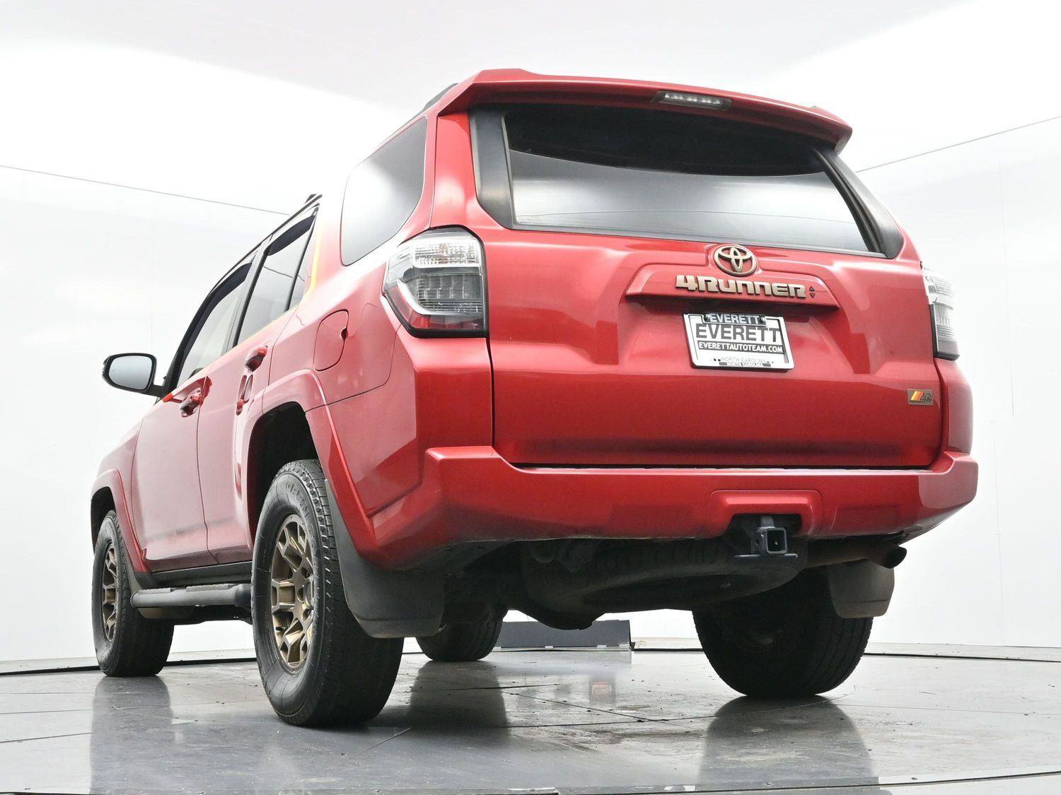 Used 2023 Toyota 4Runner 40th Anniversary SE AWD/4WD image 47