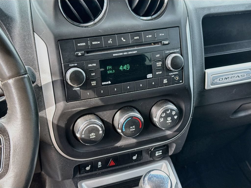 Used 2014 Jeep Compass Latitude FWD image 14