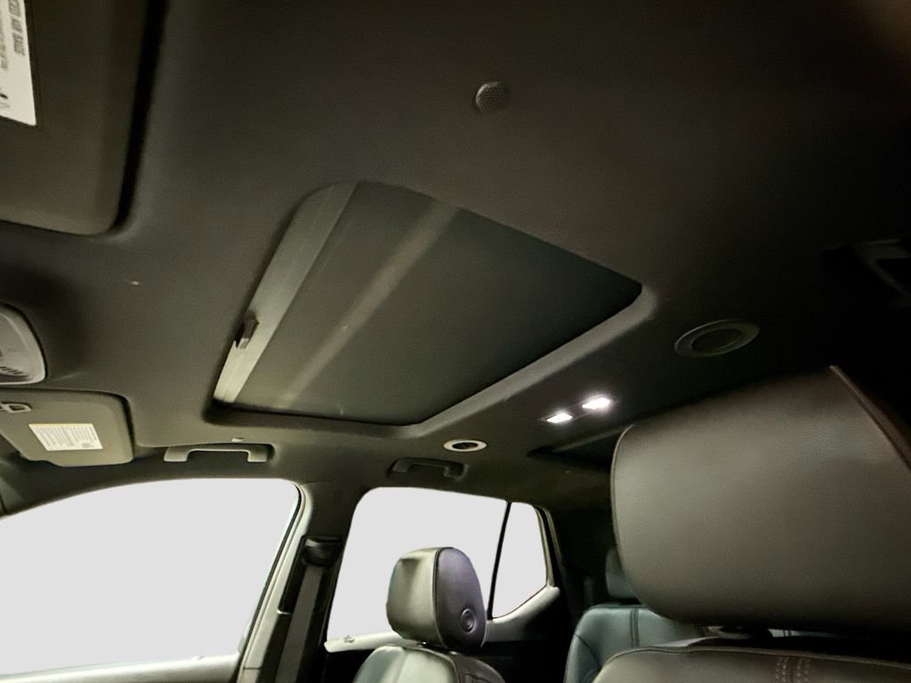 Used 2023 Chevrolet Traverse RS w/ LPO, Floor Liner Package image 22