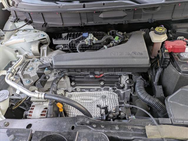 Used 2017 Nissan Rogue SV image 22