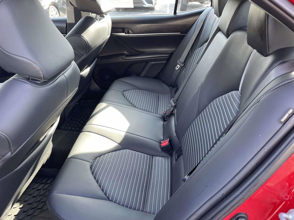Used 2024 Toyota Camry SE image 23