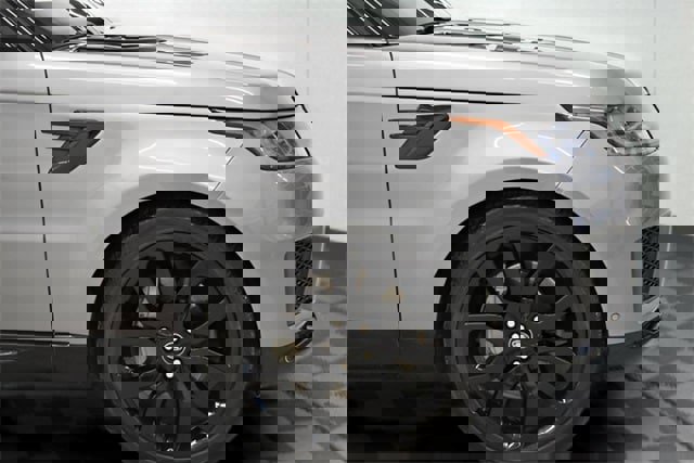 Used 2022 Land Rover Range Rover Sport HSE Silver Edition image 30