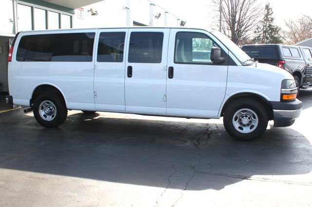 Used 2019 Chevrolet Express 3500 LT w/ LT Preferred Equipment Group RWD image 16