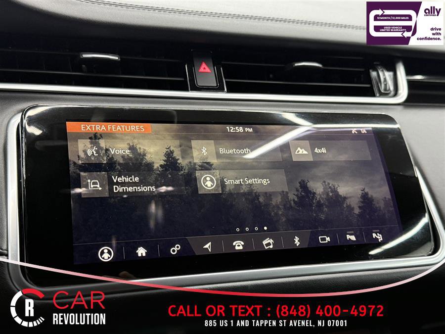 Used 2020 Land Rover Range Rover Evoque SE image 27