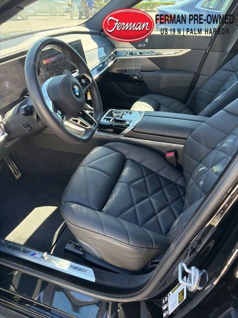 Used 2025 BMW 740i xDrive image 12