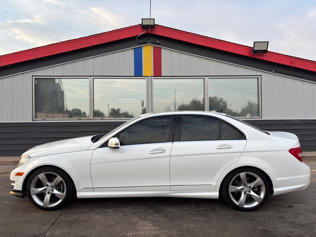 Used 2014 Mercedes-Benz C 250 Sedan image 10