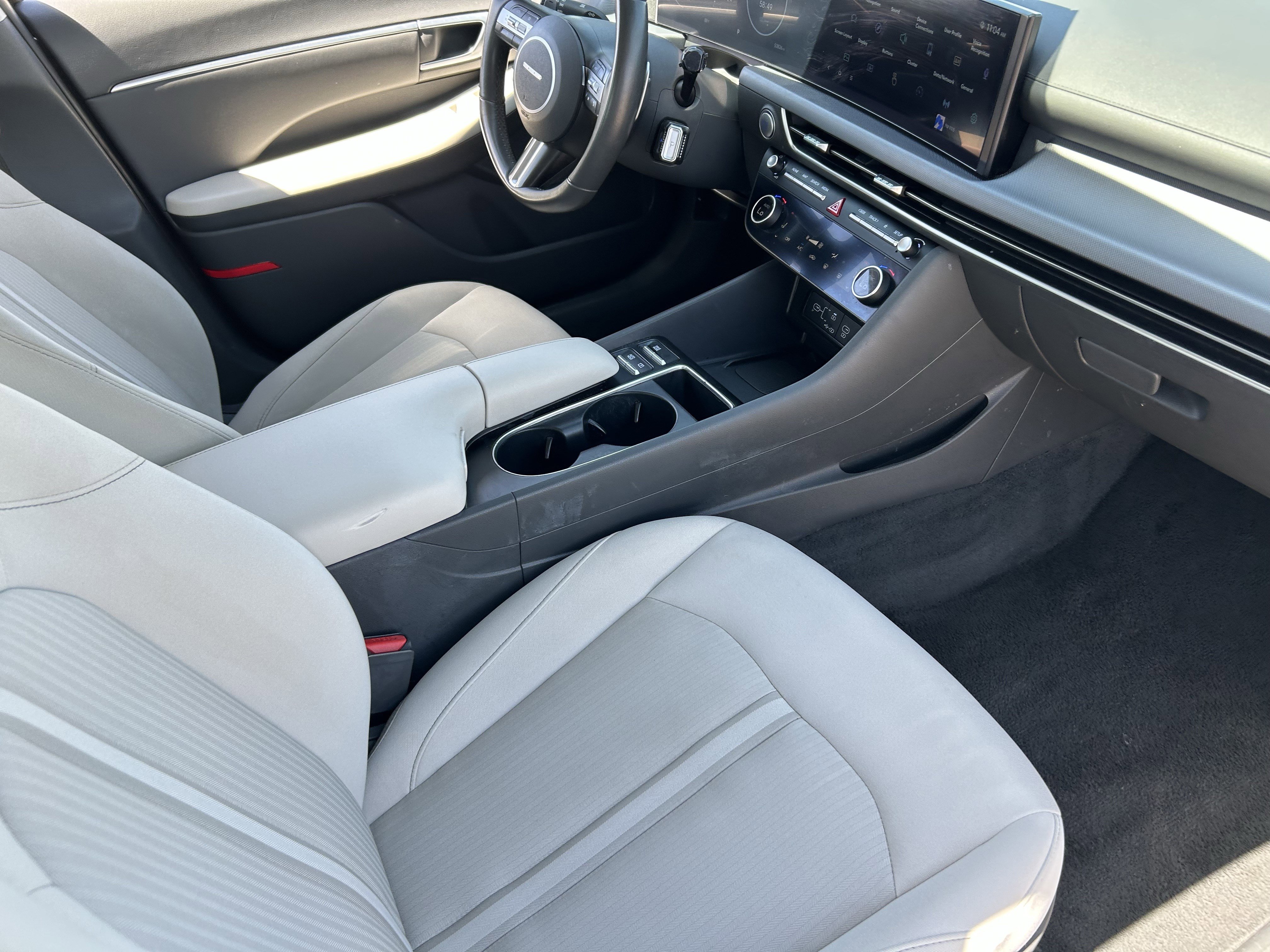 Certified 2024 Hyundai Sonata SEL w/ Convenience Package FWD image 13