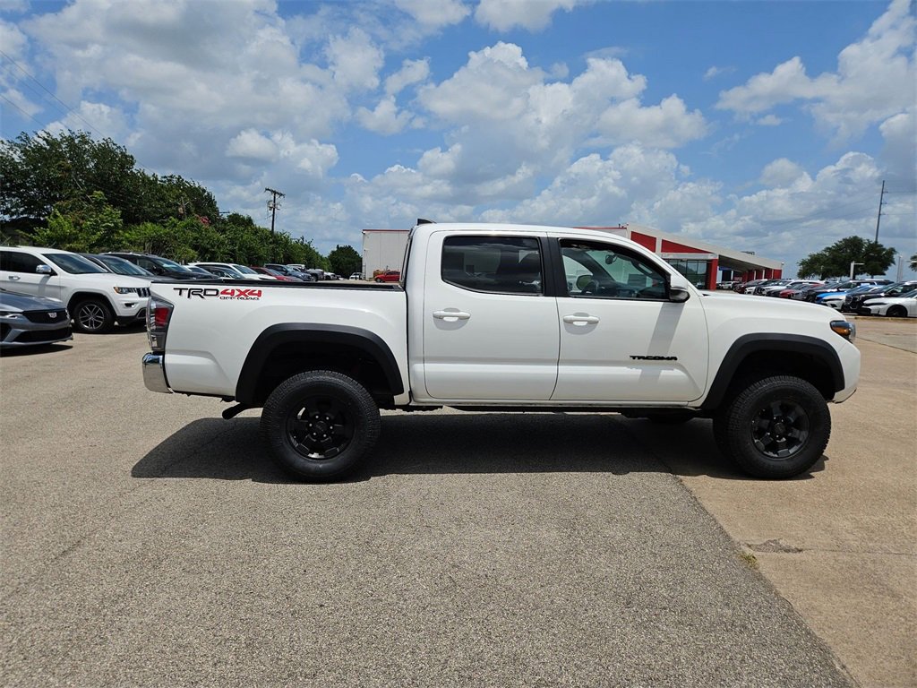 Used 2023 Toyota Tacoma TRD Off-Road image 8