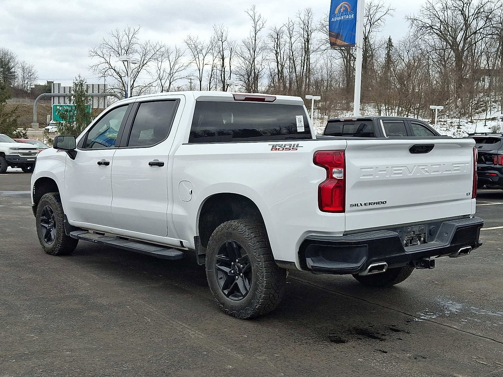 Used 2024 Chevrolet Silverado 1500 LT Trail Boss w/ Protection Package AWD/4WD image 4