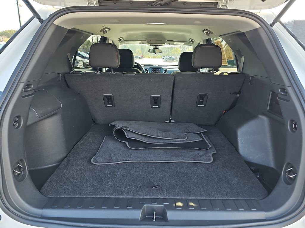 Used 2023 Chevrolet Equinox LT image 15