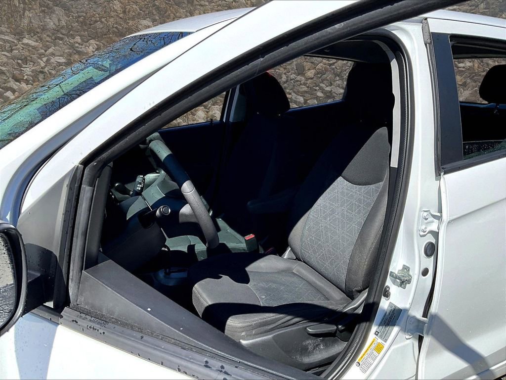 Used 2022 Chevrolet Spark LS image 21