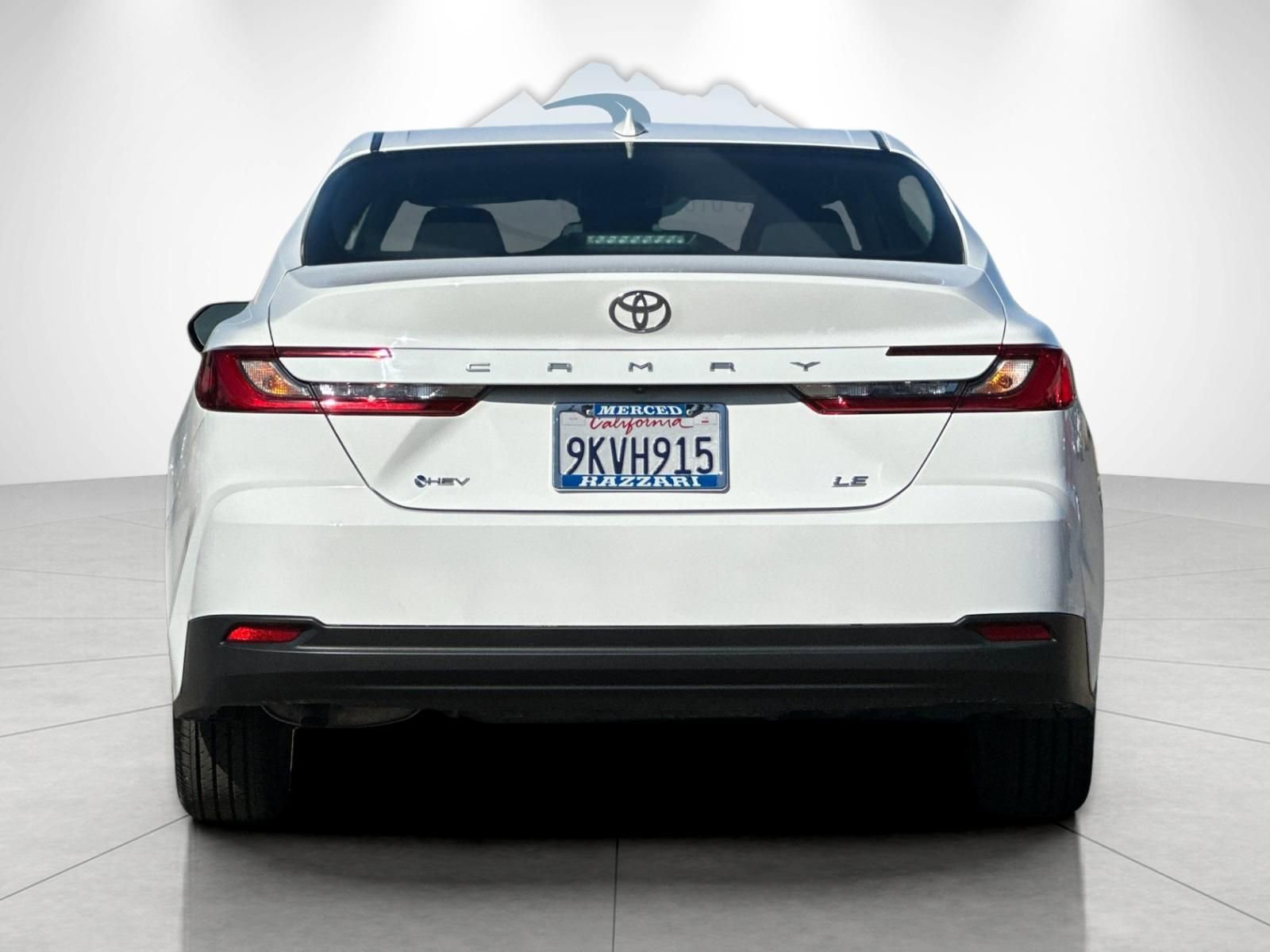 Used 2025 Toyota Camry LE FWD image 4