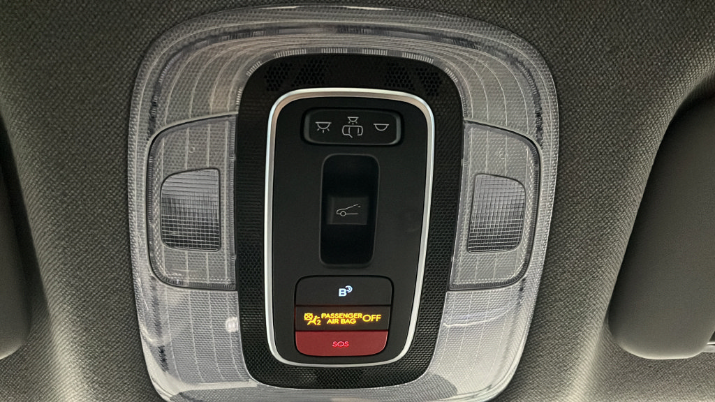Used 2025 Hyundai Elantra SEL FWD image 32