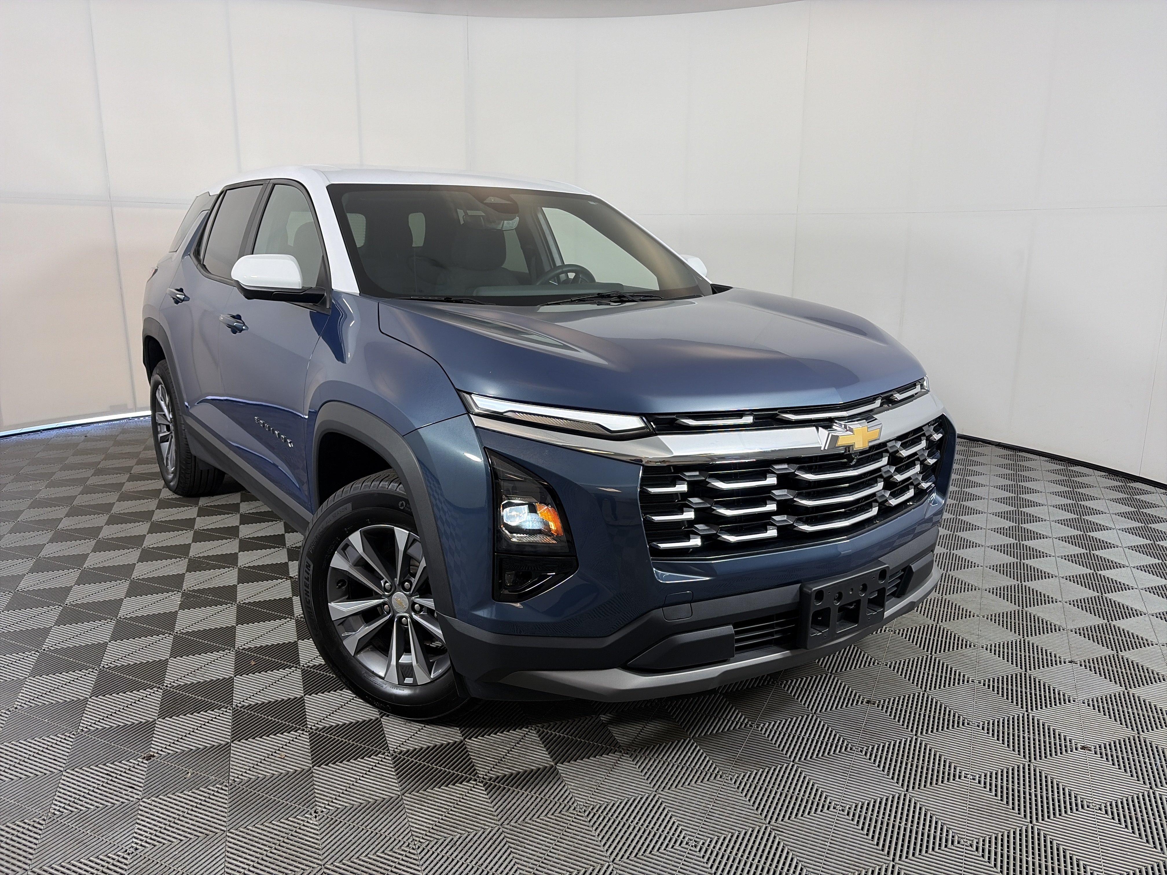 Certified 2025 Chevrolet Equinox LT w/ Safety and Technology Package