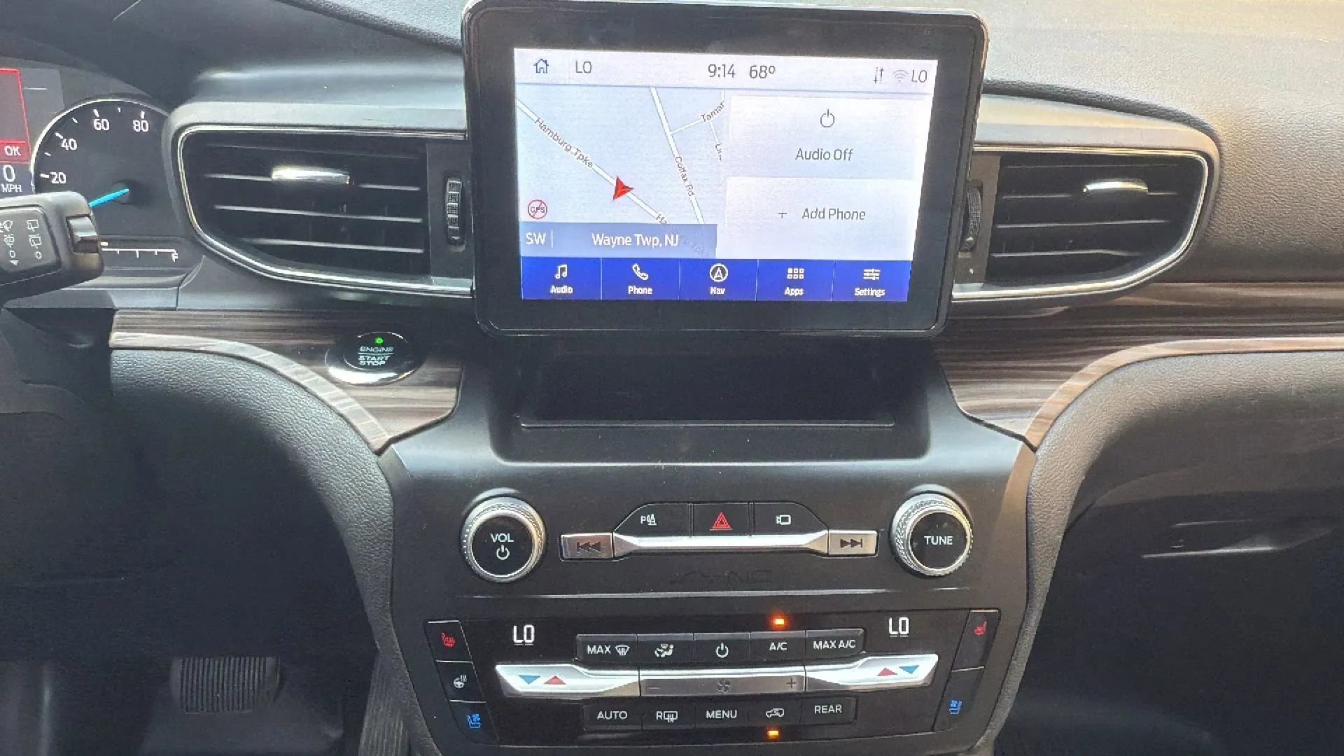 Used 2020 Ford Explorer Limited image 19