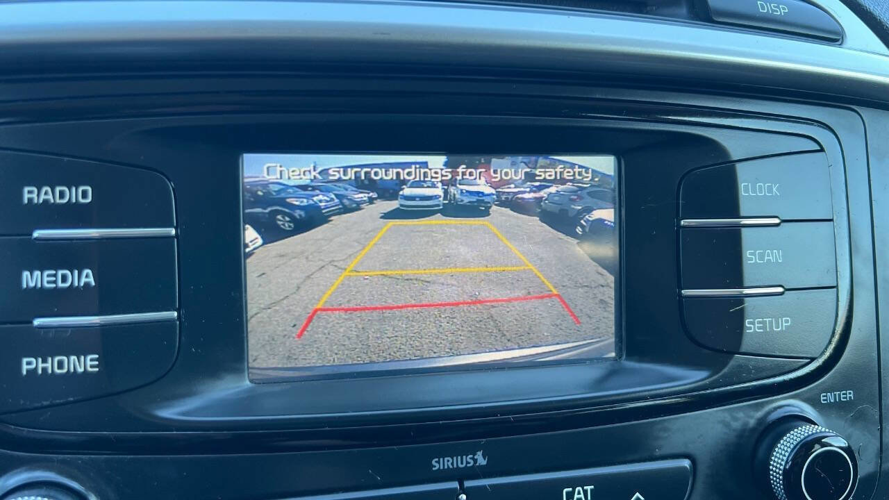 Used 2016 Kia Sorento LX 4dr SUV image 13