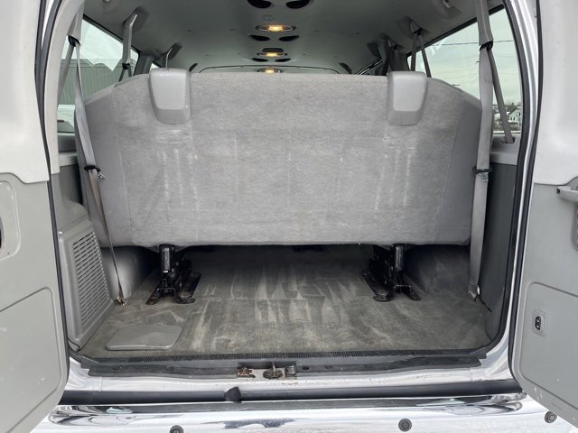 Used 2013 Ford E-350 and Econoline 350 XLT image 8