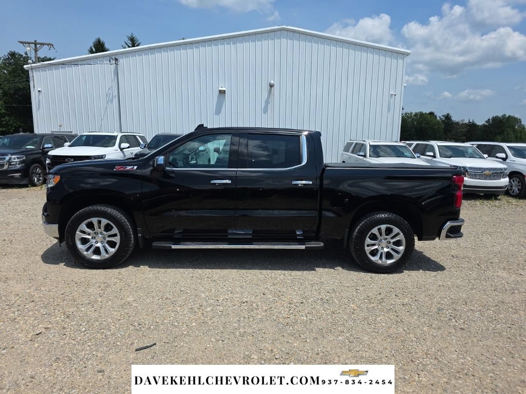Used 2025 Chevrolet Silverado 1500 LTZ w/ LTZ Premium Package AWD/4WD image 2