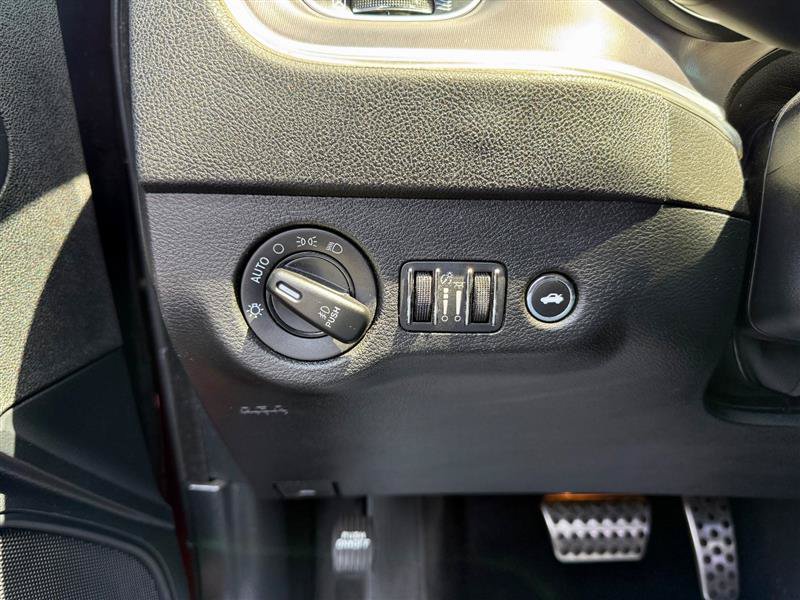 Used 2022 Dodge Charger Scat Pack RWD image 31