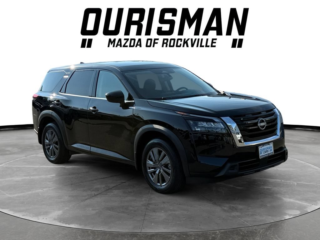 Used 2025 Nissan Pathfinder S AWD/4WD image 1