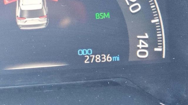 Used 2025 Toyota RAV4 XLE image 11