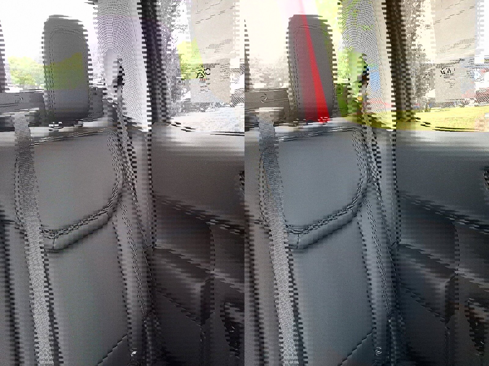 New 2025 Ford Maverick Lariat w/ Black Appearance Package image 21