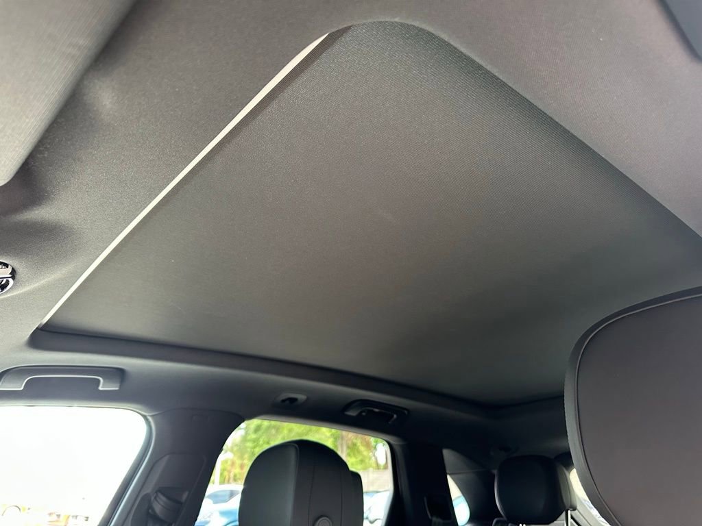 Certified 2023 Porsche Cayenne image 28