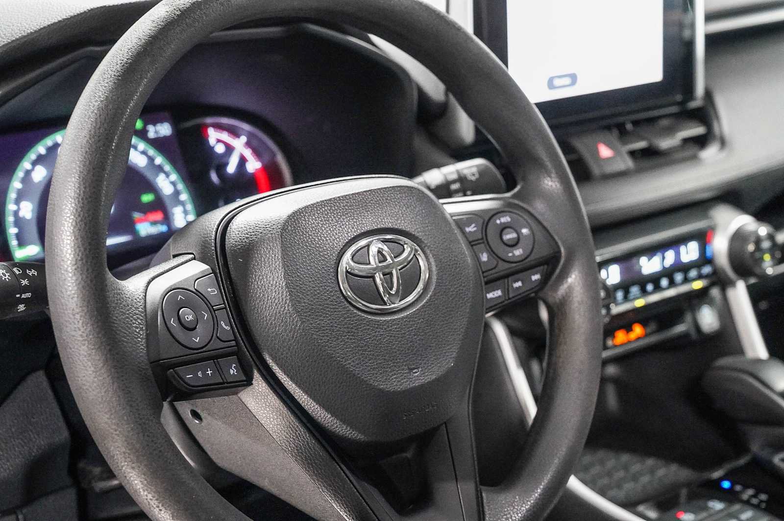 Certified 2023 Toyota RAV4 XLE w/ Convenience Package FWD image 22