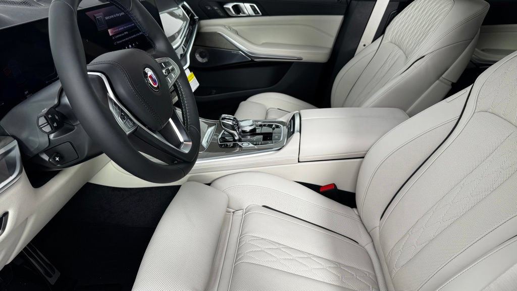 New 2026 BMW ALPINA XB7 AWD/4WD image 14