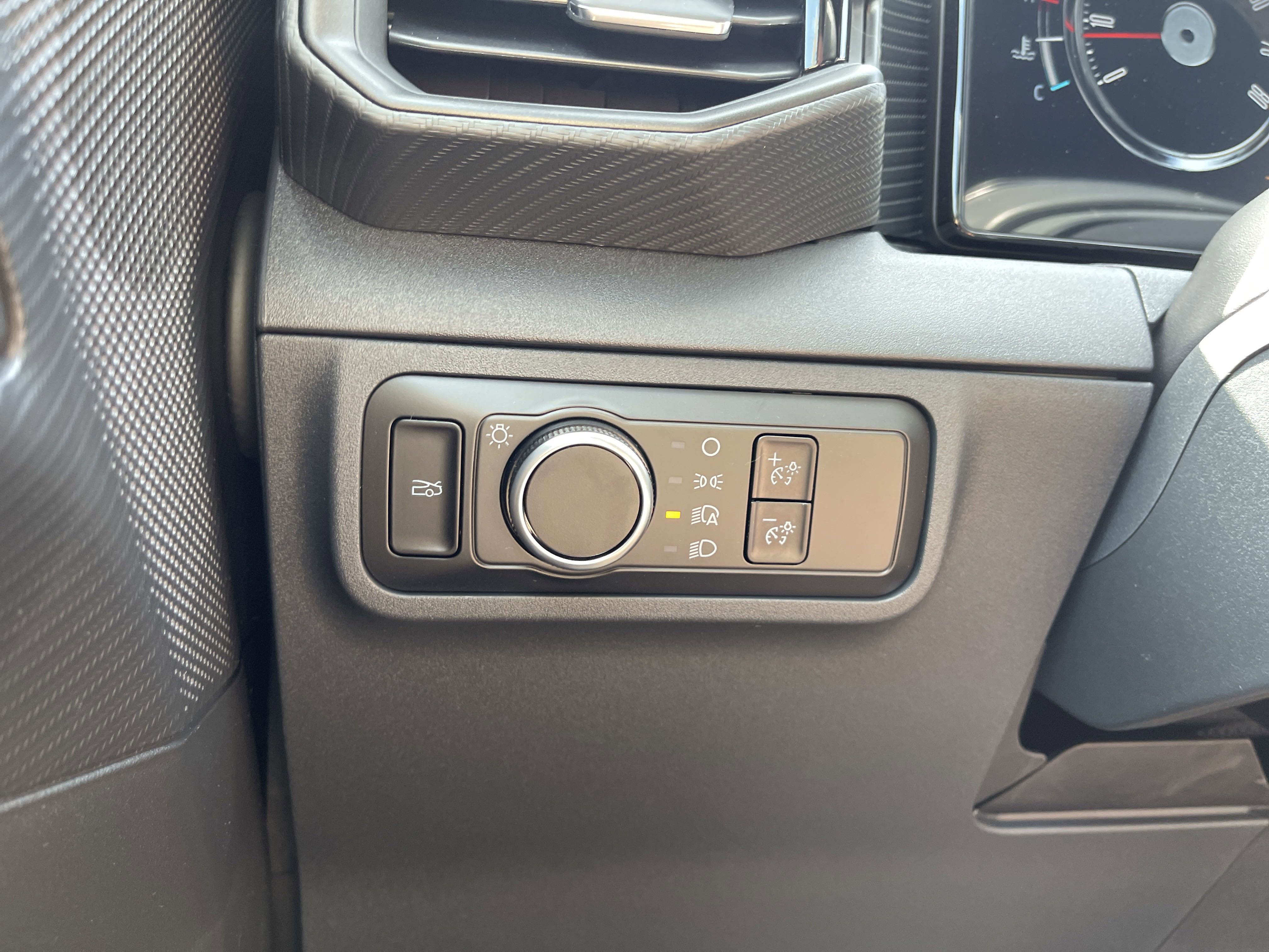 New 2025 Ford Mustang Coupe image 19