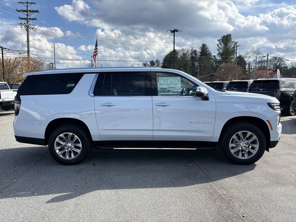 New 2026 Chevrolet Suburban Premier image 9