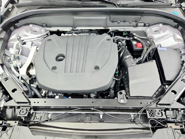 New 2026 Volvo XC60 B5 Plus w/ Climate Package AWD/4WD image 32