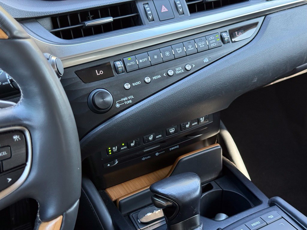 Used 2019 Lexus ES 350 w/ Accessory Package 2 FWD image 36