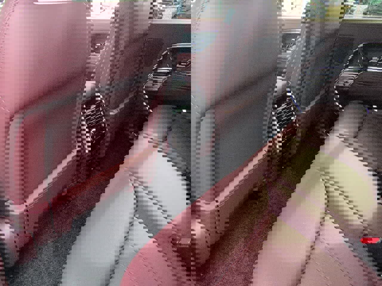 New 2026 Land Rover Range Rover SE image 18