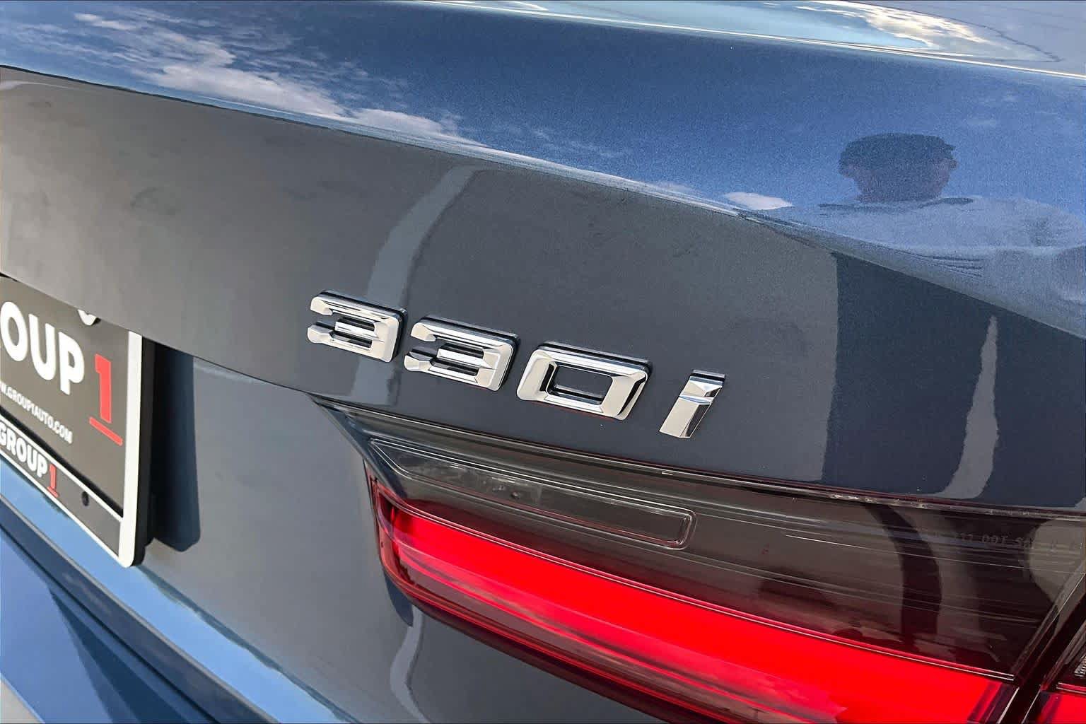 Used 2026 BMW 330i Sedan RWD image 9
