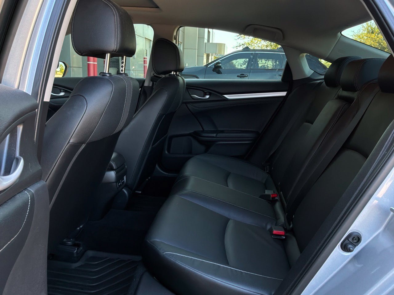 Used 2019 Honda Civic Touring image 13