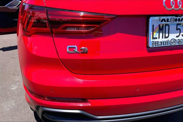 Used 2020 Audi Q3 2.0T Premium w/ Convenience Package AWD/4WD image 29