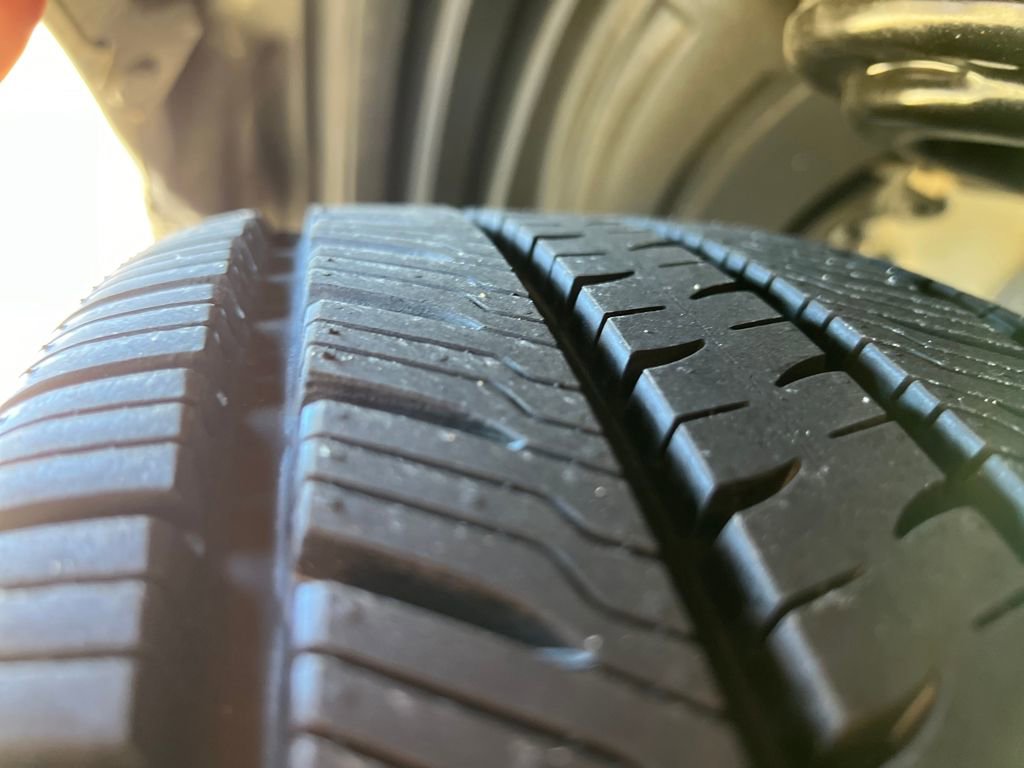 Used 2020 Toyota Sienna XLE w/ XLE Navigation Package image 27