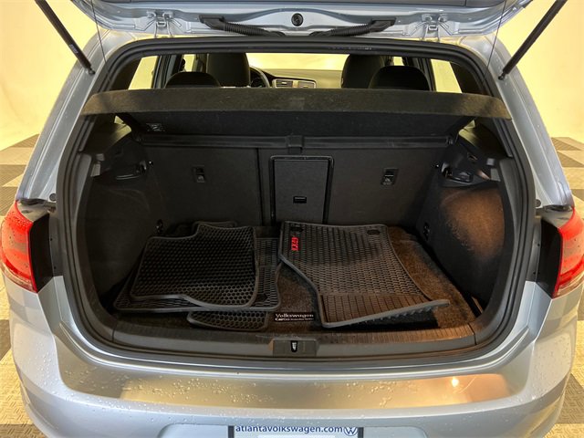 Used 2017 Volkswagen Golf S image 5