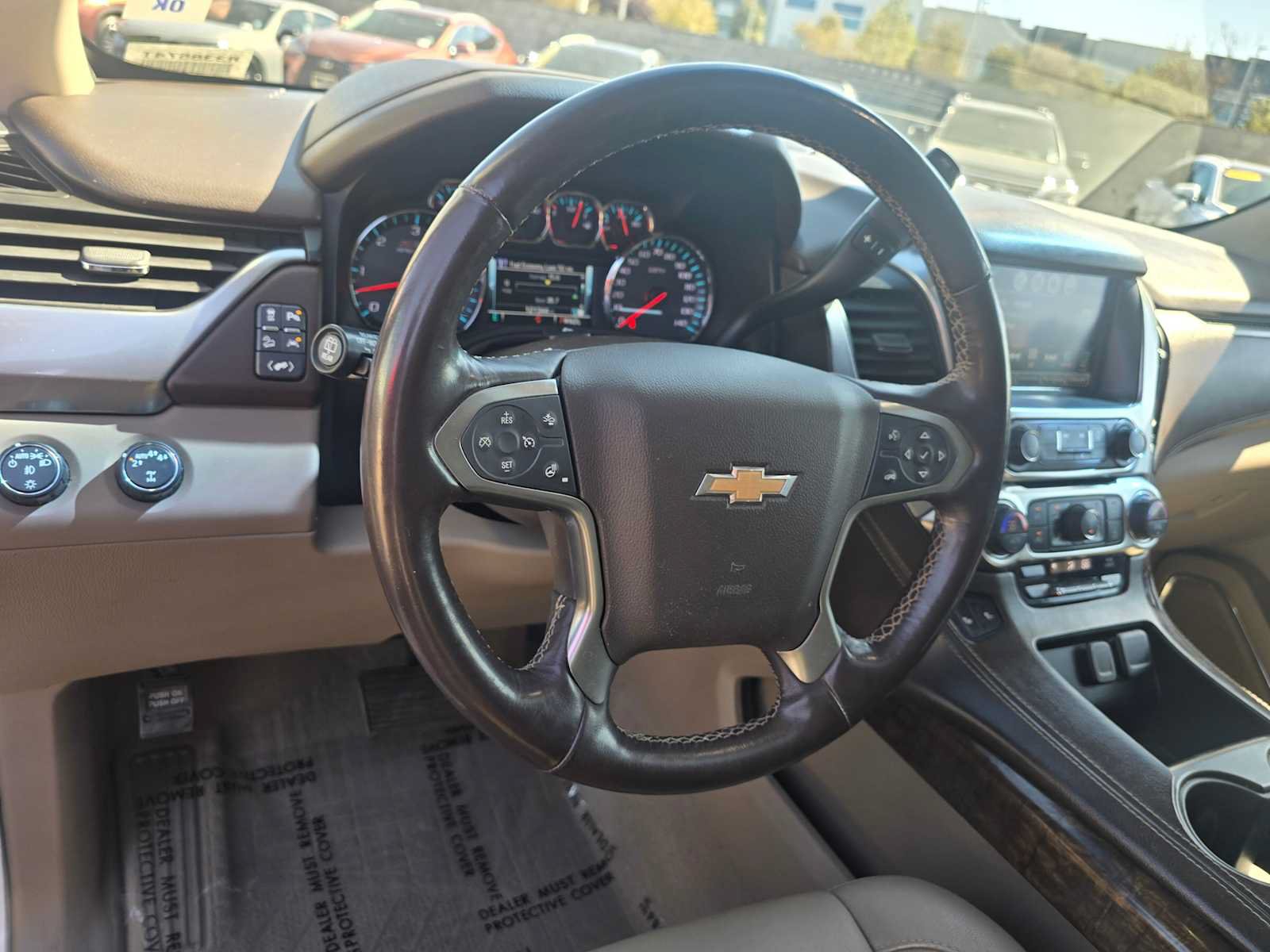 Used 2019 Chevrolet Suburban LT w/ Luxury Package AWD/4WD image 26