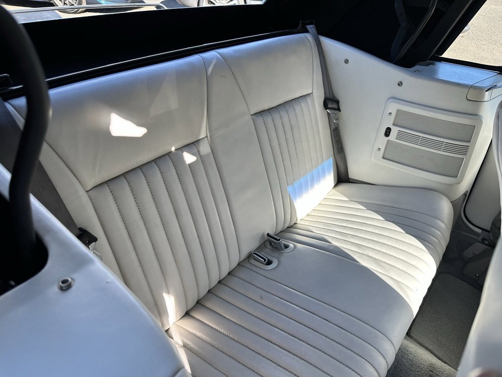 Used 1990 Ford Mustang LX image 27