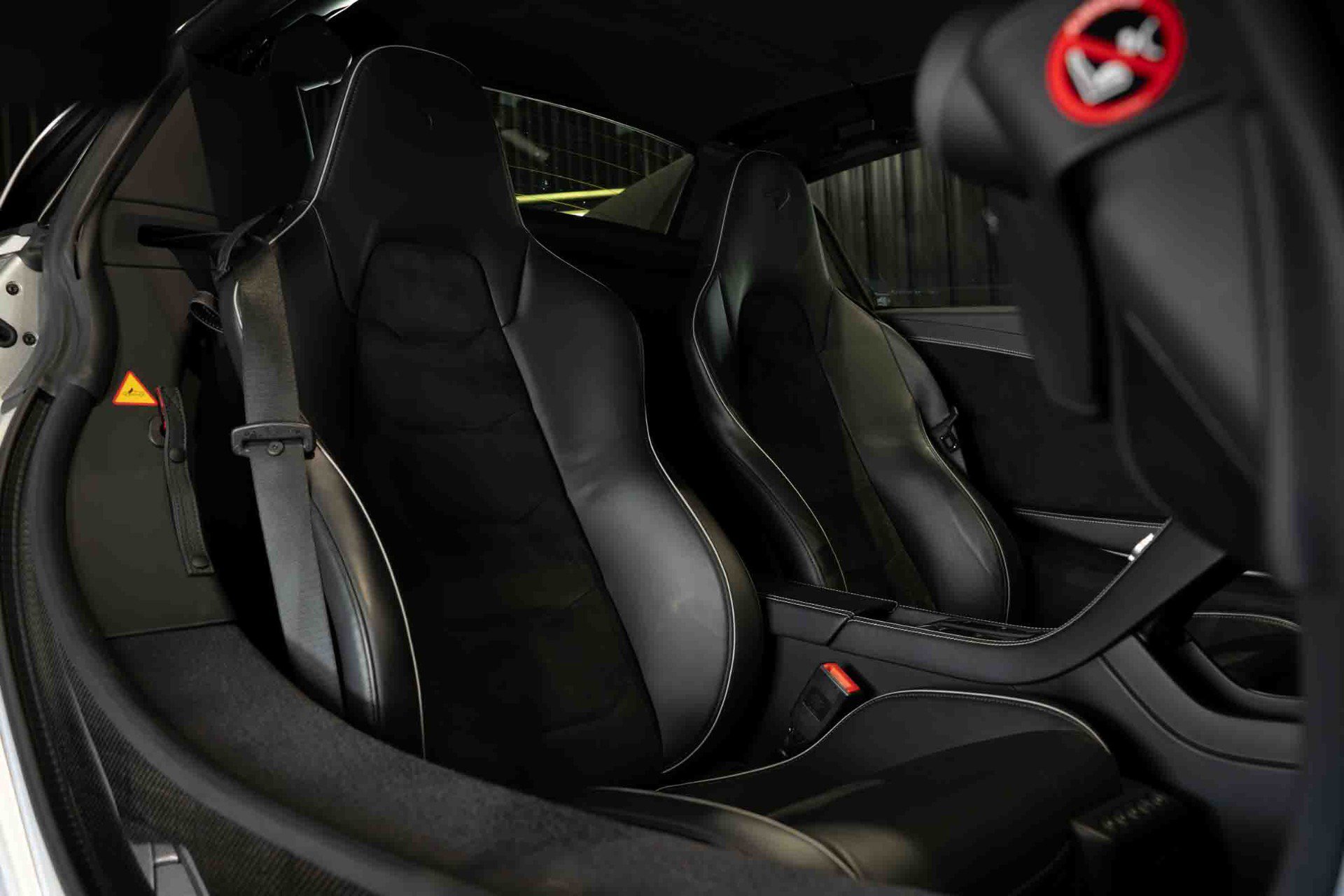 Used 2016 McLaren 650S Spider RWD image 54