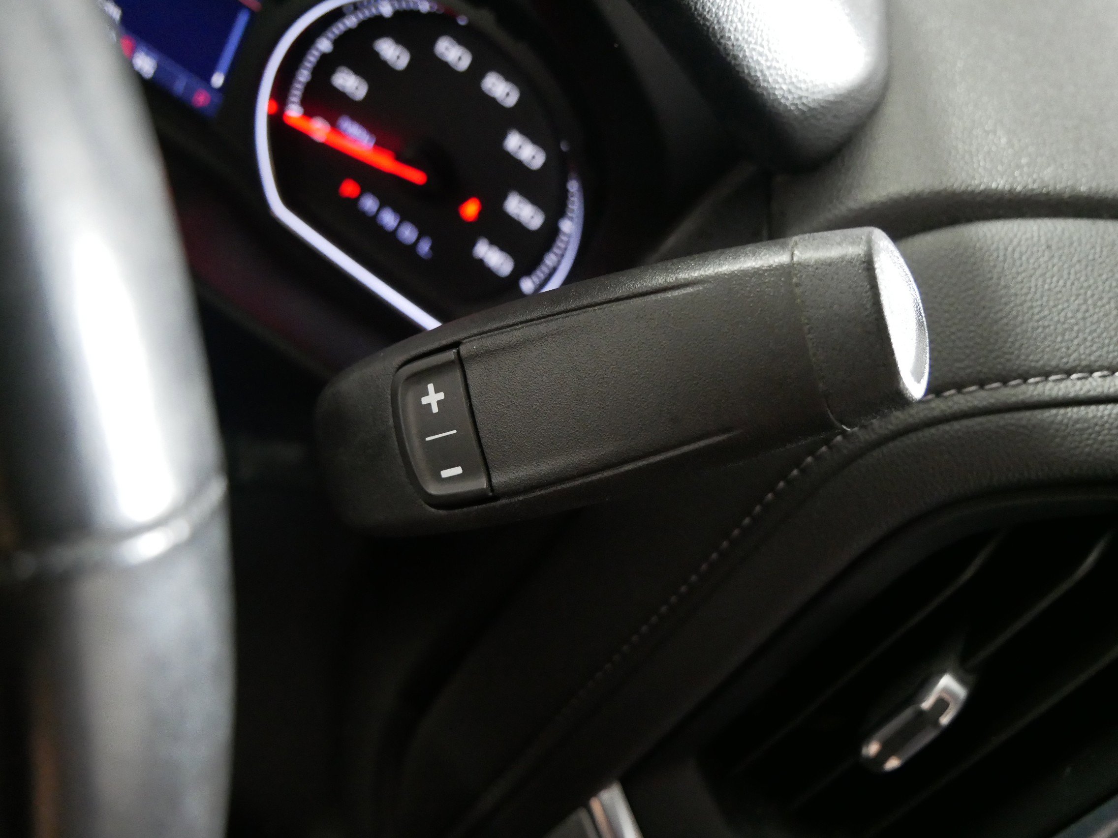 Used 2020 Chevrolet Silverado 1500 RST image 24