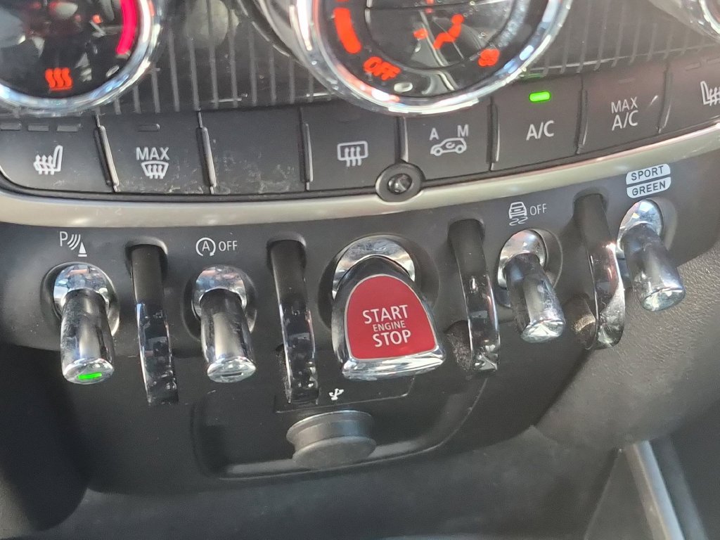 Used 2024 MINI Cooper Countryman S FWD image 28